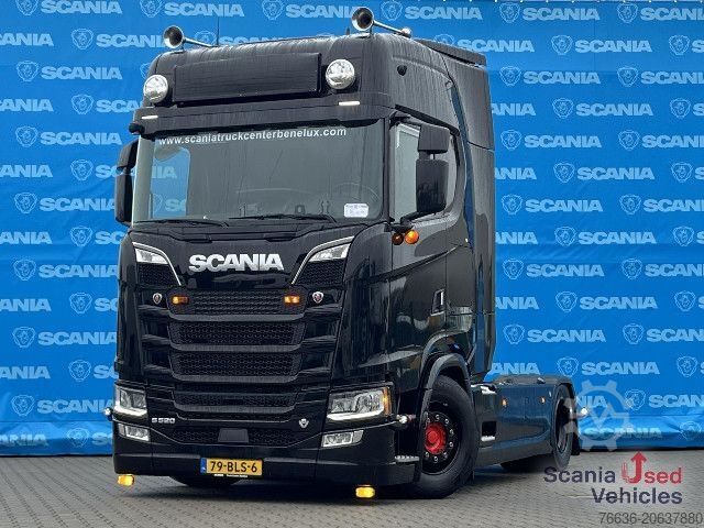 Standard tractor unit Scania S 520 A4x2NB V8 RETARDER DIFF-L FULL AIR 9T P-AIRC