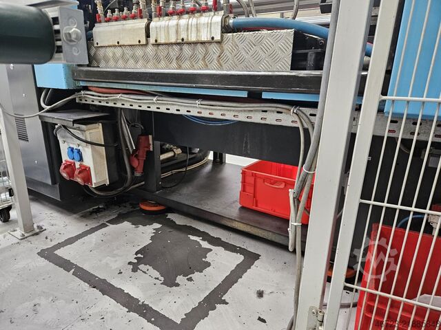 Injection molding machine DEMAG Systec 210/580-430