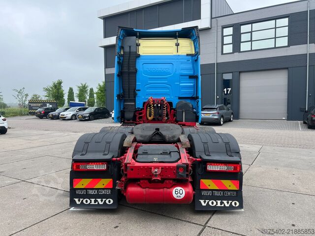 Standard tractor Volvo FH 13.500 Globetrotter / 6x2/4 / 2x Tank