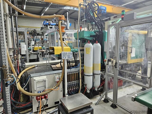 Injection molding machine Arburg Allrounder 520 S 1600-170