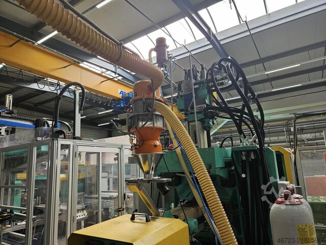 Injection molding machine Arburg Allrounder 520 S 1600-170