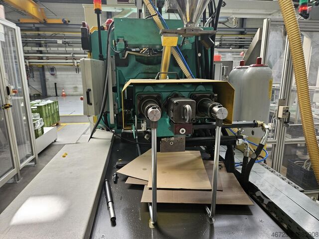 Injection molding machine Arburg Allrounder 520 S 1600-170
