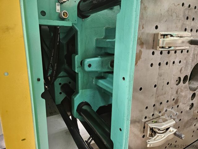Injection molding machine Arburg Allrounder 520 S 1600-170