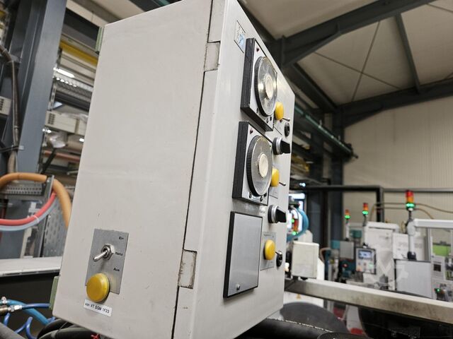 Injection molding machine DEMAG ergotech-system 500/370-200