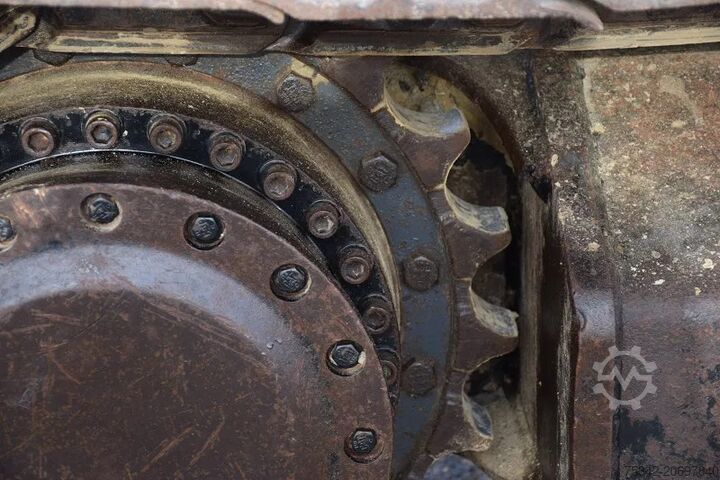 Crawler excavator Caterpillar 323E-stock id2