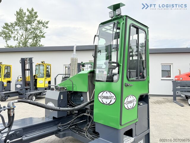 Four-way forklift Combilift C4500 DIESEL DUPLEX WIDE FORK POSITIONER