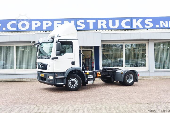 Standard tractor MAN TGM 15.290