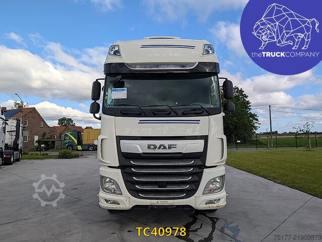 Chassis with cab DAF XF 450