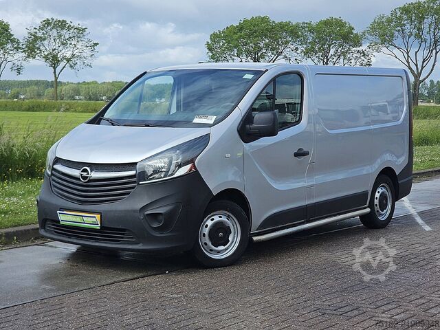 High-roof van OPEL VIVARO 1.6