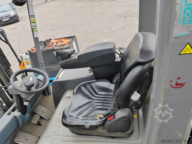 Electric - 4 wheels Jungheinrich EFG320 no battery ( 3 st paket )