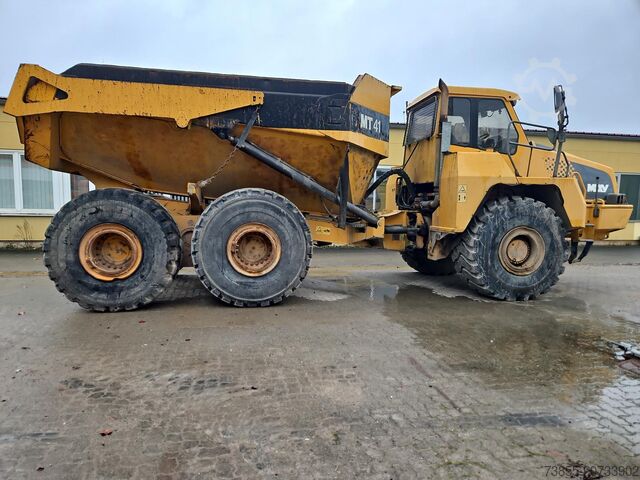 Knickgelenkter Muldenkipper Moxy MT 41