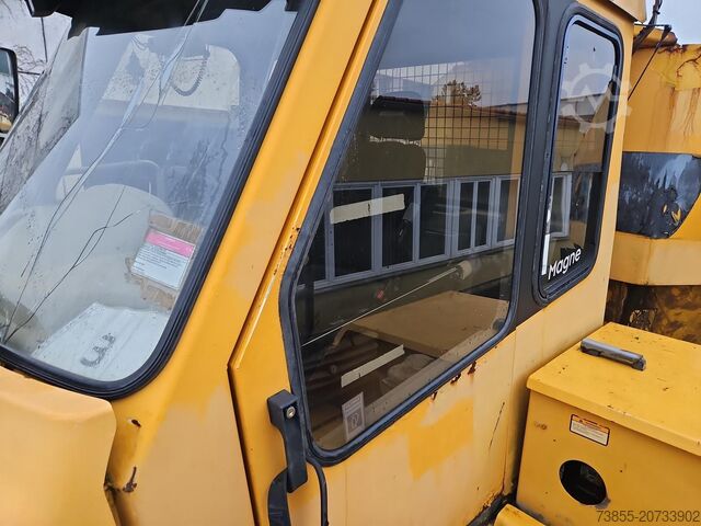 Knickgelenkter Muldenkipper Moxy MT 41