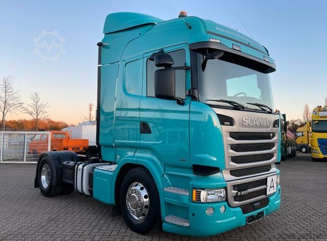 Standard tractor unit SCANIA R 490 LA/ Retarder/ 2Kreis Hydraulik/ Navi/ AC
