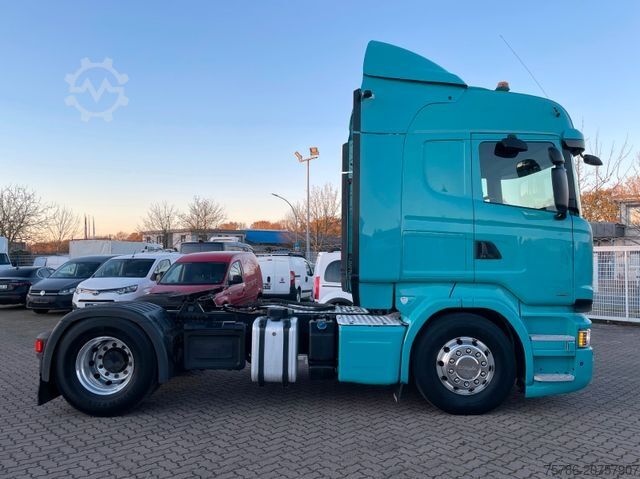 Standard tractor unit SCANIA R 490 LA/ Retarder/ 2Kreis Hydraulik/ Navi/ AC