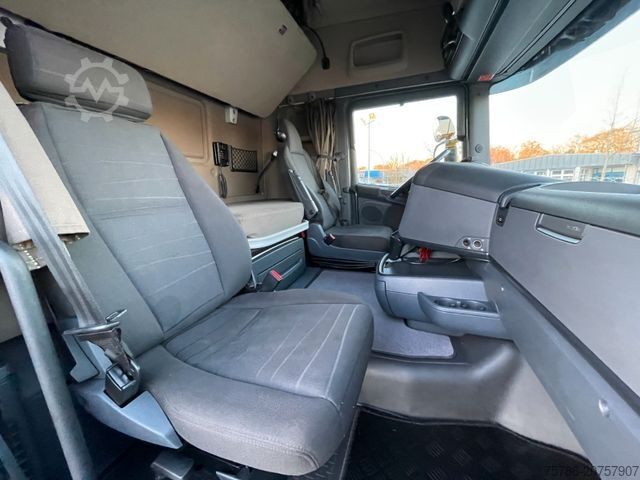 Standard tractor unit SCANIA R 490 LA/ Retarder/ 2Kreis Hydraulik/ Navi/ AC