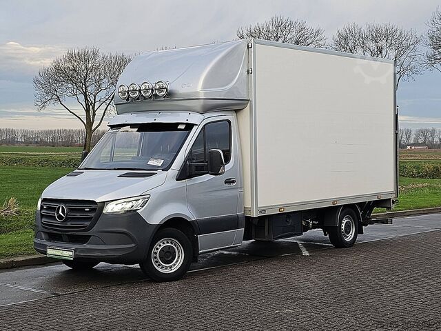 Koffer MERCEDES-BENZ SPRINTER 316 Bakwagen Laadklep!