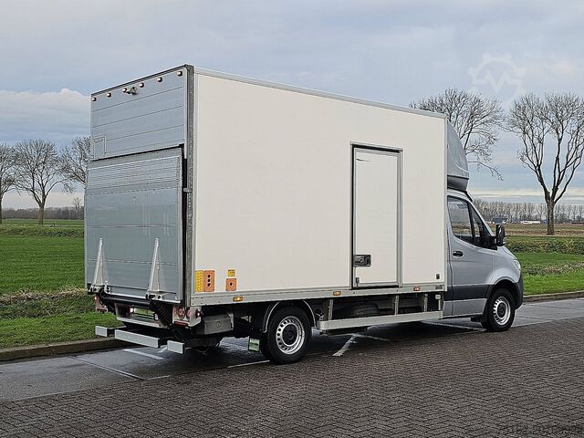 Koffer MERCEDES-BENZ SPRINTER 316 Bakwagen Laadklep!