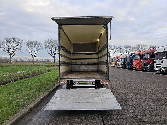 Koffer MERCEDES-BENZ SPRINTER 316 Bakwagen Laadklep!