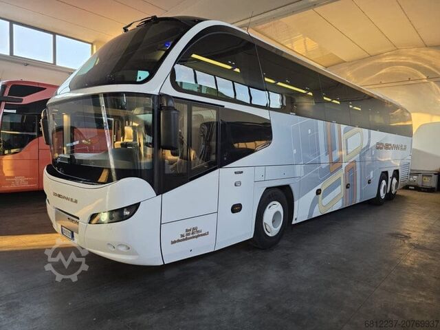 Reisebus Neoplan Cityliner