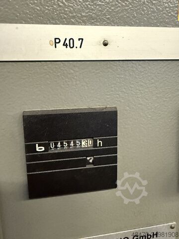 Vertical machining center Deckel Maho DMC63V