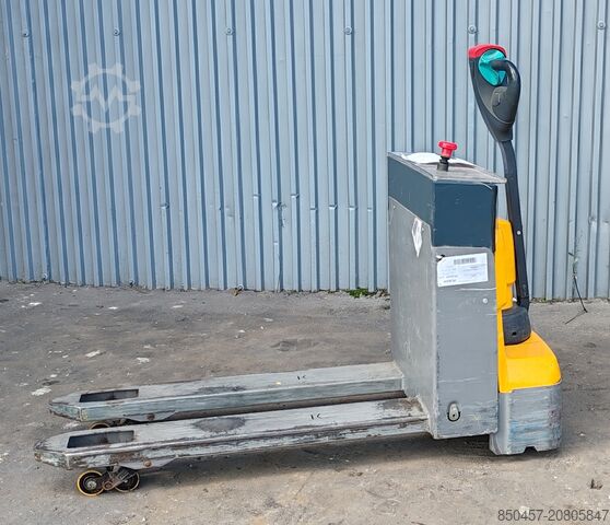 Electric Pallet Trucks Jungheinrich EJE M13   Li-Ion