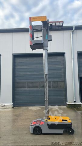 Vertikale Kommissionierer Jungheinrich EKM 202