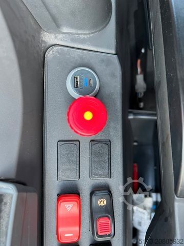 Teleskoparmstapler MAGNI Magni RTH 6.26 / nur 849h ! / Gabel / 5 t Winde