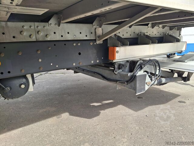 Box truck IVECO ML 120E22/P - E6