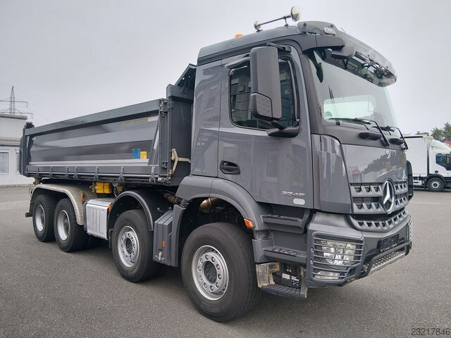Tipper truck Mercedes-Benz Arocs 3246 Meiller Bordmatic links
