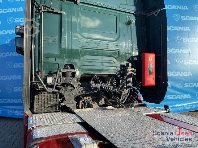 Gefahrgut LKW Scania R 450 A4x2NA DIFF-L RETARDER LED ADR FL PARK AIRCO