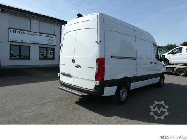 High top van MERCEDES-BENZ Sprinter 317 CDI L2H2 Klima Navi 9G-Tronik MOPF