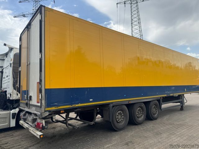 Reefer semitrailer SCHMITZ CARGOBULL SKO 24