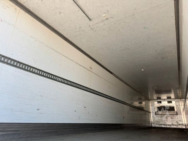 Reefer semitrailer WEB-TRAILER TKS 18 * KÜHLKOFFER * CARRIER VECTOR 1350 * SAF