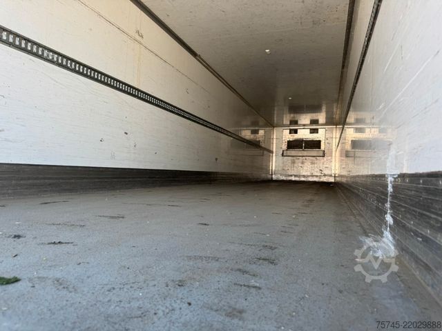 Reefer semitrailer WEB-TRAILER TKS 18 * KÜHLKOFFER * CARRIER VECTOR 1350 * SAF
