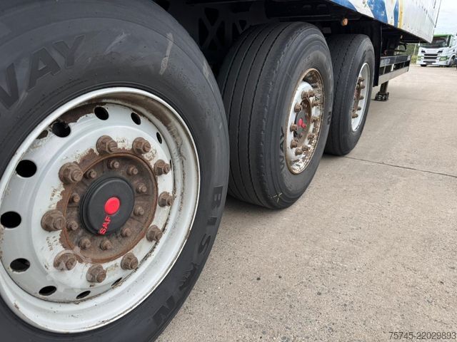 Beverage semitrailer KÖGEL SN 24 **GETRÄNKE*SAF*LIFT*SCHNELLADESYSTEM*