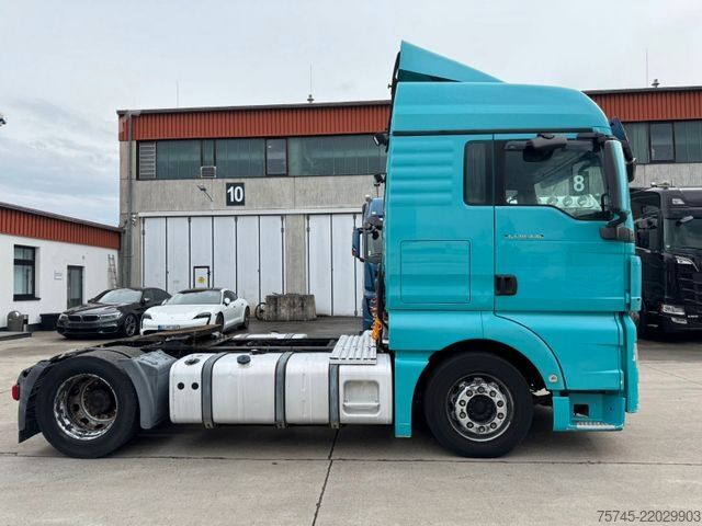 Volumen SZM MAN TGX 18.440 * VOLUMEN * 2 X TANK * RETARDER *