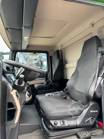 LKW mit Kofferaufbau MAN TGL 12.220 * KOFFER/GETRÄNKE AUFBAU * LBW * KLIM