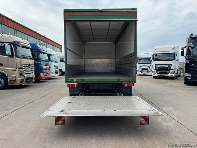 LKW mit Kofferaufbau MAN TGL 12.220 * KOFFER/GETRÄNKE AUFBAU * LBW * KLIM