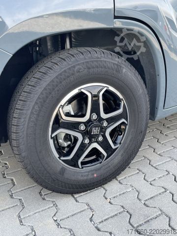 Teilintegriertes Wohnmobil BÜRSTNER B66 TD 690 Hubbett*Leder Stone*Halbjahreswagen*