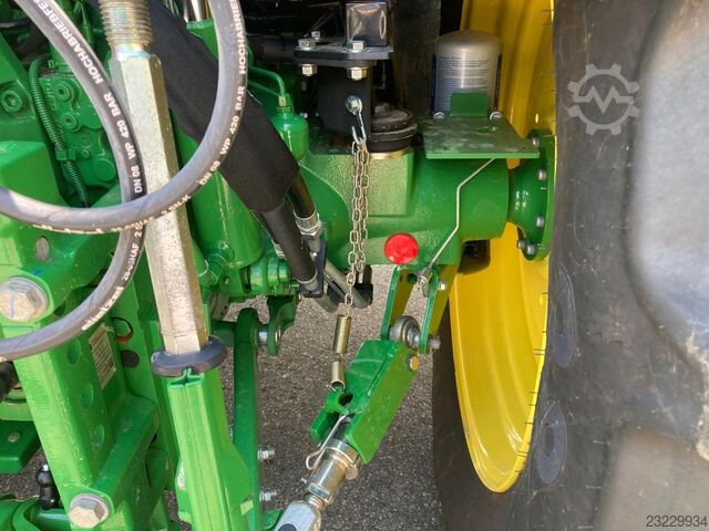 John Deere 6100M John Deere 6100M