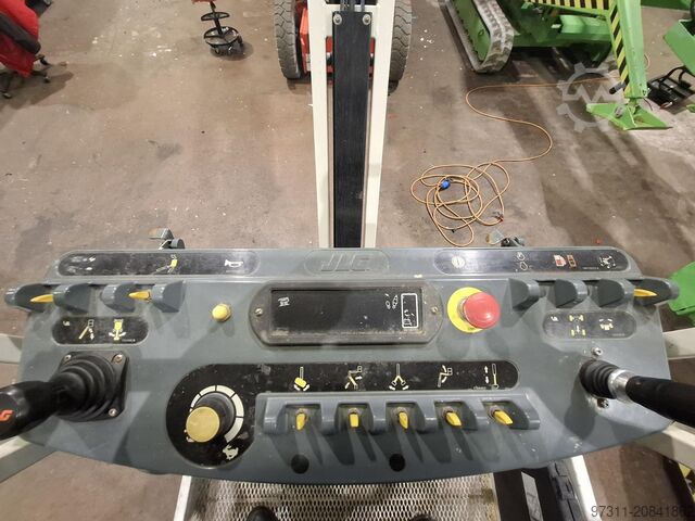 Teleskop-Gelenk Arbeitsbühne JLG E300AJP