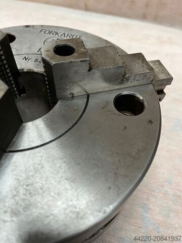 Dreibackenfutter Forkhardt F 160