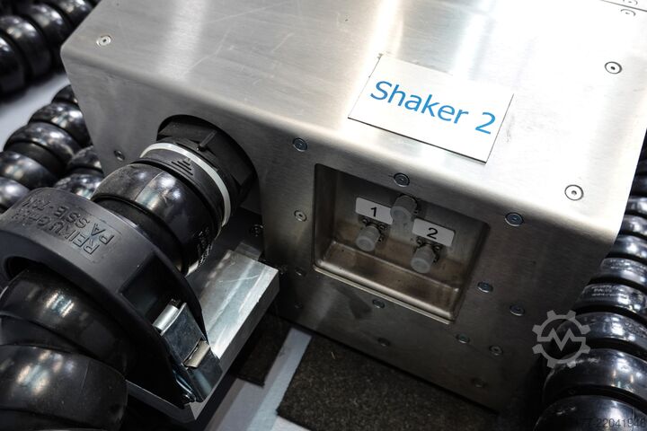 Vehicle vibration testing AKE Shakersystem for Vehicles NVH Prüfstand