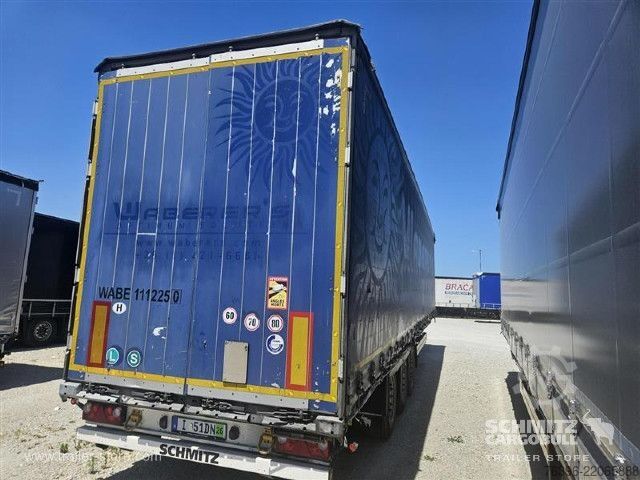 Open semitrailer with tarp Schmitz Cargobull Semitrailer Curtainsider Mega