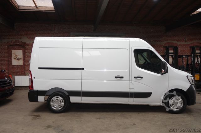 High top van RENAULT Master Kasten L2H2 TüvNeu 1 Hand Klima Kamera