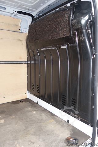 High top van RENAULT Master Kasten L2H2 TüvNeu 1 Hand Klima Kamera