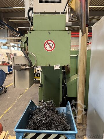 CNC-Drehmaschine Okuma LB 25