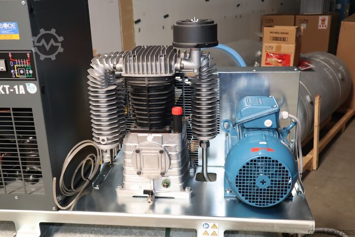 8 kW piston compressor with dryer + tank Renner RIKO 1400/500 M-KT