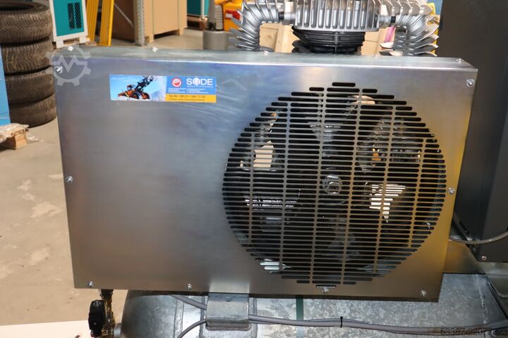 8 kW piston compressor with dryer + tank Renner RIKO 1400/500 M-KT