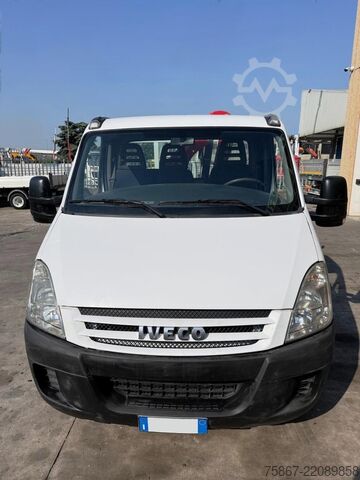 Truck with fixed flatbed Iveco DAILY 35C15